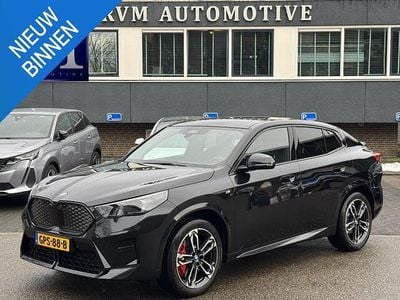 Zwart (metallic) Gebruikt 2024 BMW iX2 M Sport SUV | € 42.899 (Eerlijke prijs)