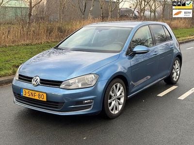 Blauw Occasion 2014 VW Golf VII Highline Hatchback | € 6.499 (Eerlijke prijs)