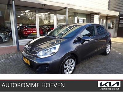 Occasion Kia Rio 86 PK (63 kW) 2013 Grijs (metallic) Hatchback