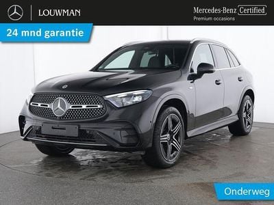 Donker obsidiaanzwart metallic Gebruikt 2025 Mercedes GLC300 AMG SUV | € 67.945 (Goede deal)