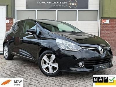 Zwart Gebruikt 2015 Renault Clio IV Expression Hatchback | € 6.199 (Eerlijke prijs)
