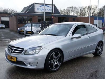 tweedehands Mercedes 180 K. PRESTIGE LEDER/18INCH-AMG/F1SCHAKELING/PDC