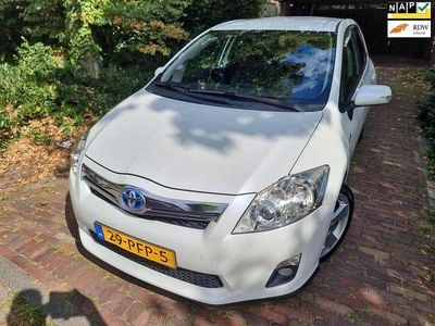 Toyota Auris Hybrid