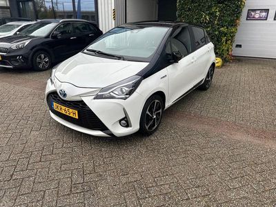Wit Gebruikt 2019 Toyota Yaris Hybrid Hatchback | € 14.999 (Goede deal)