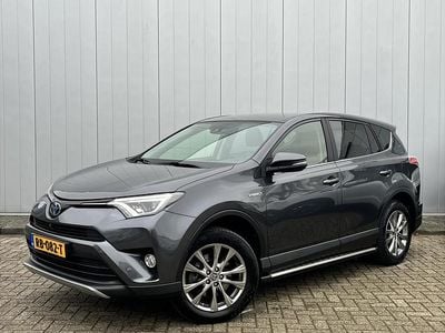 Grijs Occasion 2017 Toyota RAV4 Hybrid Executive SUV | € 22.299 (Eerlijke prijs)
