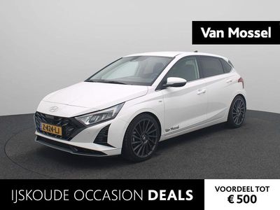 Atlas white Occasion 2024 Hyundai i20 Premium Hatchback | € 22.240 (Iets duurder)