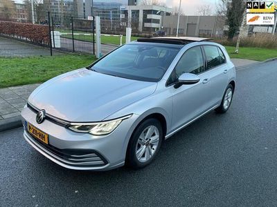 Grijs, metallic lak Occasion 2020 VW Golf VIII Style Hatchback | € 19.250 (Eerlijke prijs)