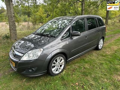 Grijs Gebruikt 2011 Opel Zafira Cosmo MPV | € 3.950 (Eerlijke prijs)