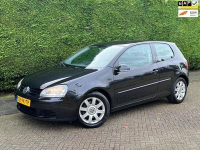 tweedehands VW Golf V 1.6 FSI Sportline /6BAK/CRUISE/AIRCO/LAGEKM/RIJDTGOED!/