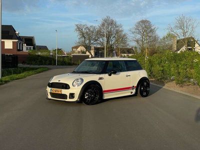 tweedehands Mini Cooper Cooper 1.6Laurel Editie