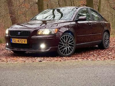 Paars Gebruikt 2004 Volvo S40 Sedan | € 2.995 (Eerlijke prijs)