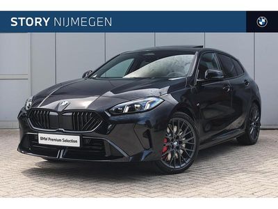 Zwart Gebruikt 2025 BMW 120 Comfort Edition Hatchback | € 49.950