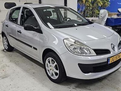 Occasion Renault Clio R.S. Authentique 65 PK (47 kW) 2006 Grijs Hatchback