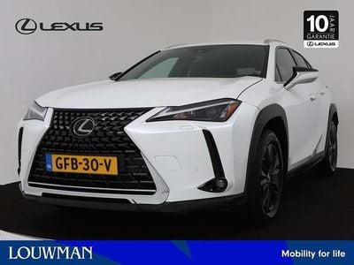 Wit Gebruikt 2024 Lexus UX 250h SUV | € 37.445 (Eerlijke prijs)