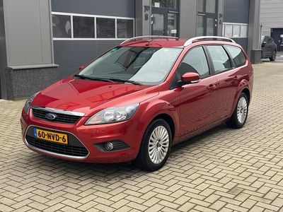 Oranje (metallic) Gebruikt 2010 Ford Focus Limited Stationwagen | € 2.350 (Eerlijke prijs)