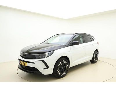 Wit Occasion 2024 Opel Grandland X GSe SUV | € 34.645 (Eerlijke prijs)