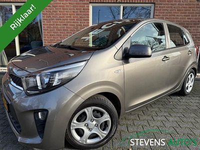 Grijs (metallic) Gebruikt 2017 Kia Picanto Comfort Hatchback | € 6.444 (Eerlijke prijs)