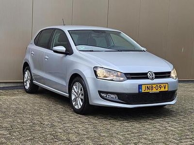 Grijs Occasion 2011 VW Polo Highline Hatchback | € 9.950 (Eerlijke prijs)