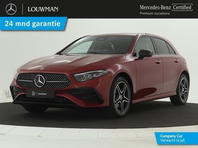 tweedehands Mercedes A250 e AMG Line | Premium Pack | Nightpakket | Draadloos oplaadsysteem voor Smartphone | Sfeerverlichting | Extra USB-poorten | Verwarmde stoelen vooraan | KEYLESS GO | Dodehoekassistent |