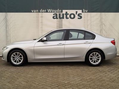 tweedehands BMW 318 318 i Executive Automaat -LED-NAVI-ECC-PDC-