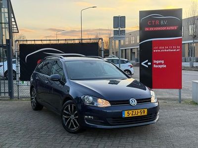 Blauw (metallic) Occasion 2015 VW Golf VII Business Stationwagen | € 6.250 (Eerlijke prijs)
