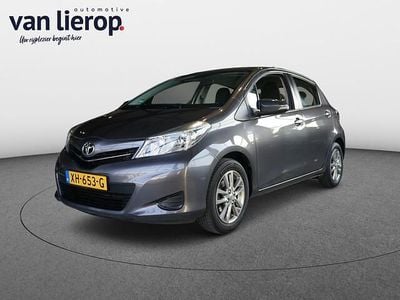 Occasion Toyota Yaris Trend 69 PK (50 kW) 2014 Grijs Hatchback