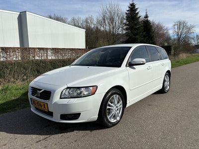 tweedehands Volvo V50 2.4 D5 Edition I / AUTOMAAT / NAVI / CRUISE / XENON