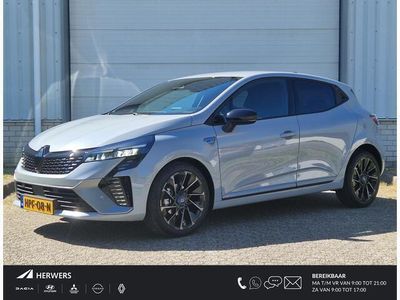 Grijs Occasion 2025 Renault Clio V Esprit Alpine Hatchback | € 25.935 (Duur)