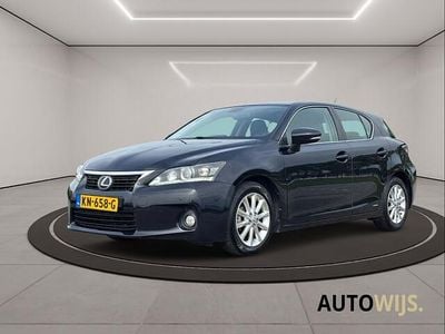 Lexus CT200h