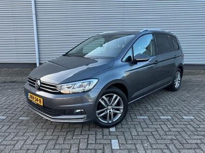 Grijs Occasion 2018 VW Touran Comfortline MPV | € 19.888 (Goede deal)