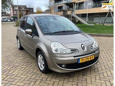 Occasion Renault Grand Modus Dynamique 101 PK (74 kW) 2008 Beige (metallic) MPV