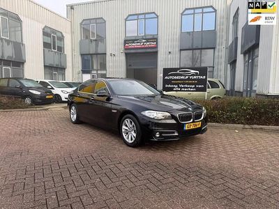 Zwart Gebruikt 2015 BMW 520 Executive Sedan | € 13.995 (Goede deal)