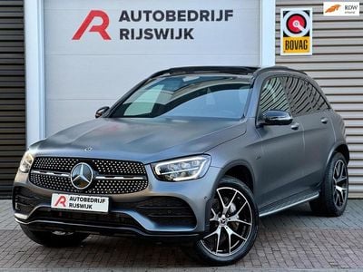 Grijs Occasion 2021 Mercedes GLC300e Premium Plus SUV | € 42.950 (Duur)