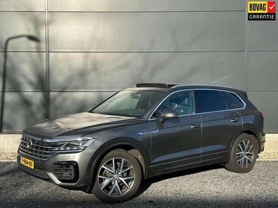 Grijs Gebruikt 2019 VW Touareg R-line SUV | € 39.450 (Eerlijke prijs)