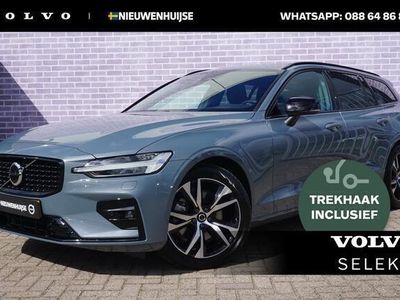 tweedehands Volvo V60 2.0 B4 Plus Dark | Trekhaak | Stoel/stuurverwarming | on Call | Draadloos Lader | Achterbank verwarmd