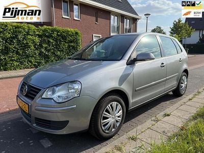 Grijs Gebruikt 2007 VW Polo Hatchback | € 1.545 (Eerlijke prijs)