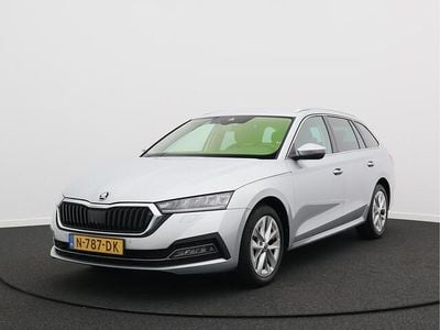 Grijs Occasion 2021 Skoda Octavia Business Line Stationwagen | € 22.450 (Eerlijke prijs)
