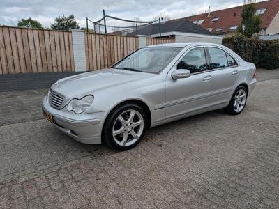 Mercedes C180