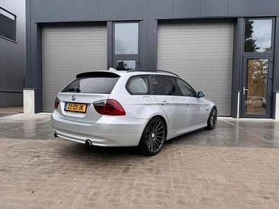 BMW 335