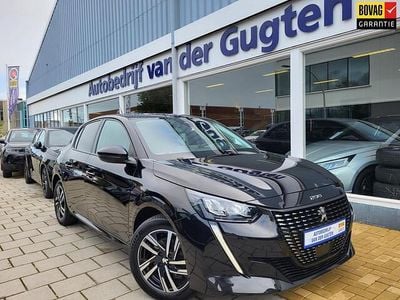 Zwart Gebruikt 2023 Peugeot 208 Allure Hatchback | € 18.950 (Eerlijke prijs)
