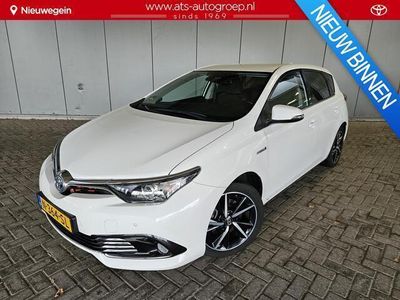 tweedehands Toyota Auris 1.8 Hybrid Volcano Edition HB, 44.000 km