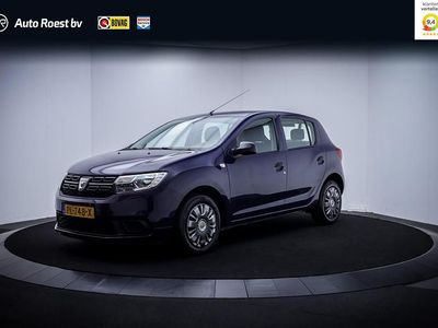 Blauw Occasion 2017 Dacia Sandero Ambiance Hatchback | € 9.225 (Duur)