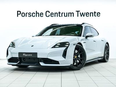 Grijs (metallic) Gebruikt 2024 Porsche Taycan Sport Turismo Sedan | € 139.900