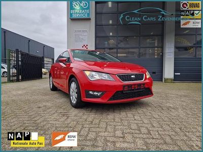 Rood, metallic lak Gebruikt 2014 Seat Leon SC Reference Hatchback | € 6.450
