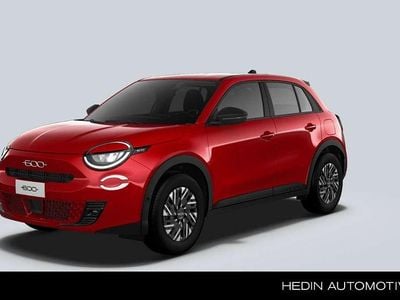 Nieuw Fiat 600 Pop 110 PK (80 kW) 2025 Rood SUV