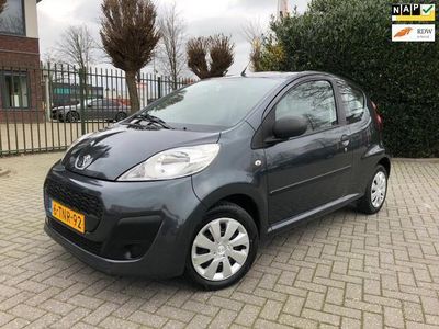 tweedehands Peugeot 107 1.0 Access Accent, AIRCO, Isofix, Stuurbekrachtigi