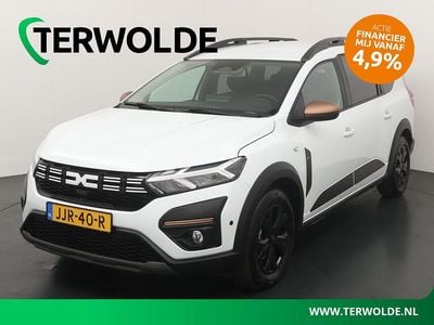 Wit Occasion 2025 Dacia Jogger Extreme MPV | € 29.840 (Eerlijke prijs)