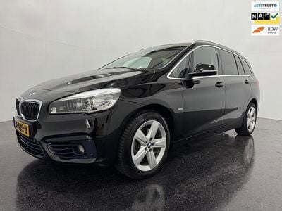 Zwart Gebruikt 2016 BMW 218 Sport Line Stationwagen | € 12.495 (Eerlijke prijs)