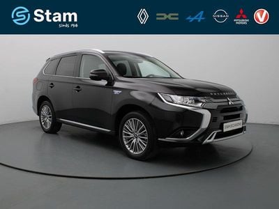 Zwart Gebruikt 2020 Mitsubishi Outlander P-HEV Intense SUV | € 23.490 (Goede deal)