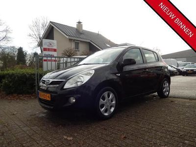 tweedehands Hyundai i20 1.4i i-Catcher